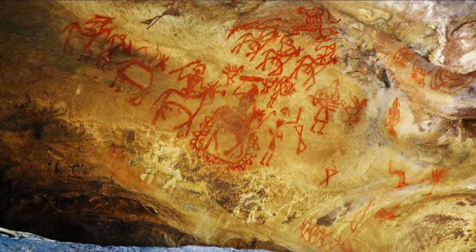 30,000 years old Rock Shelters of Bhimbetka